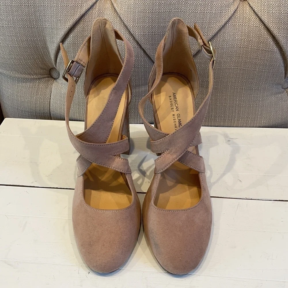 American Glamour Badgley Mischka Pumps Beige 8.5